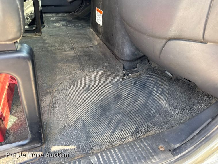 image for item DW6577 2010 International 4400 truck cab and chassis