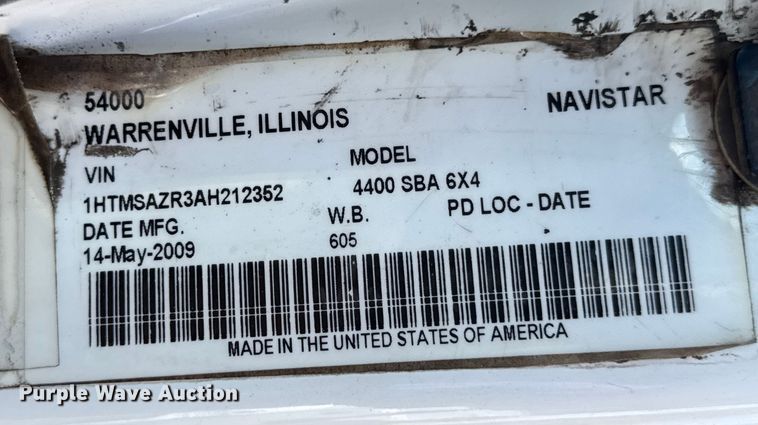 image for item DW6577 2010 International 4400 truck cab and chassis