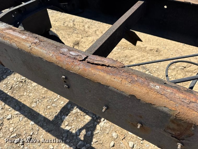 image for item DW6578 2006 International 4300 truck cab and chassis