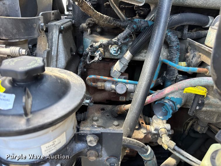 image for item DW6578 2006 International 4300 truck cab and chassis