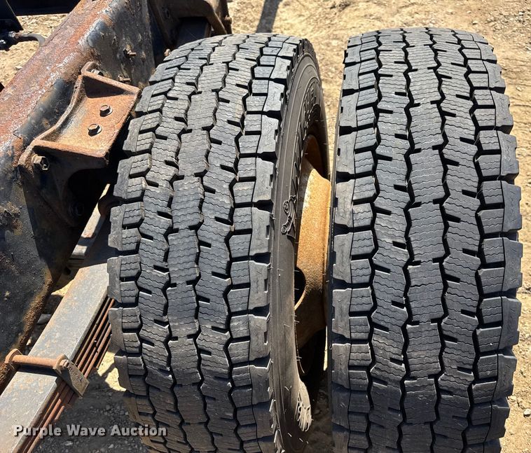 image for item DW6578 2006 International 4300 truck cab and chassis