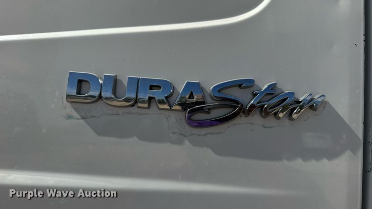 image for item DW6579 2010 International 4300 truck cab and chassis