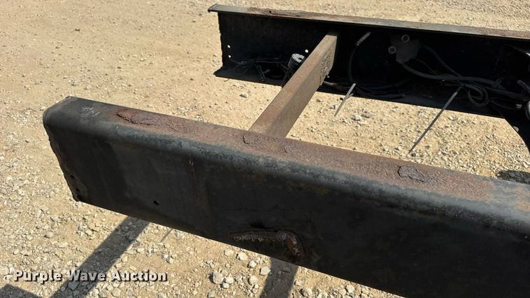 image for item DW6579 2010 International 4300 truck cab and chassis