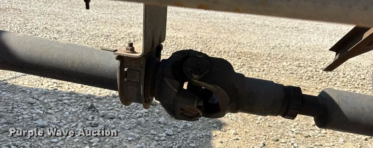 image for item DW6579 2010 International 4300 truck cab and chassis