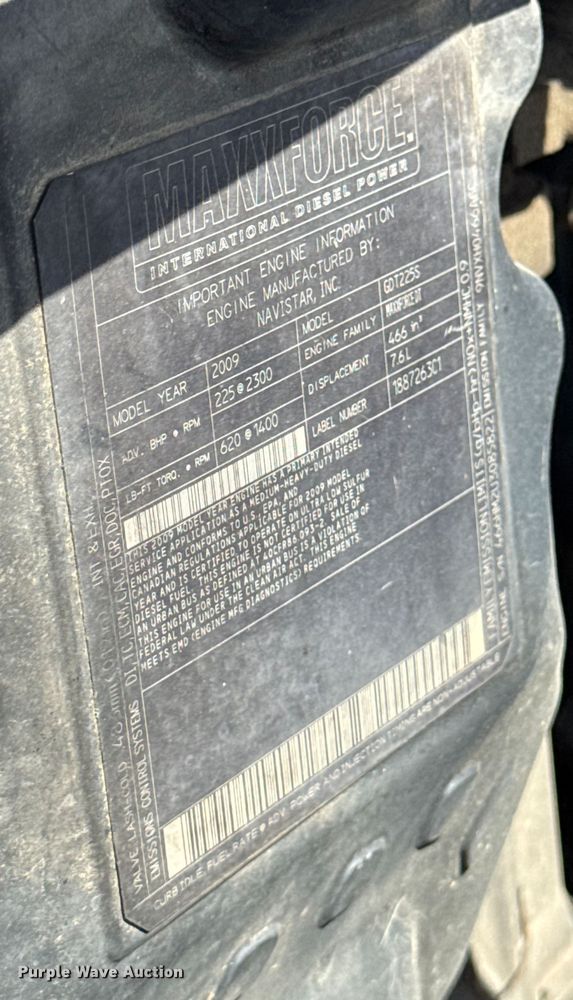 image for item DW6579 2010 International 4300 truck cab and chassis