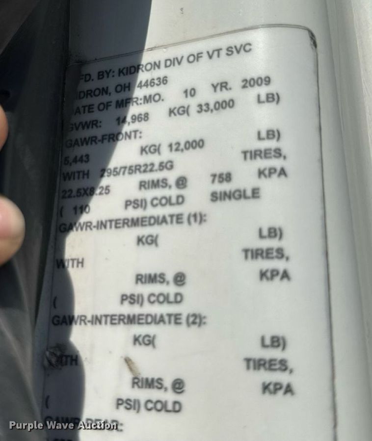 image for item DW6579 2010 International 4300 truck cab and chassis