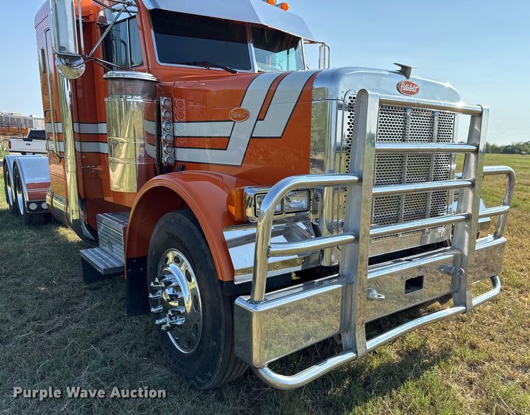 image for item DX5780 1995 Peterbilt 379 semi truck