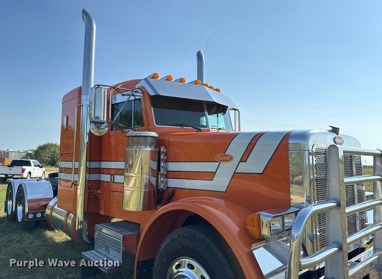 image for item DX5780 1995 Peterbilt 379 semi truck