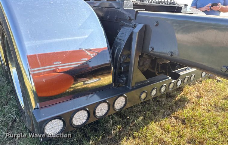 image for item DX5780 1995 Peterbilt 379 semi truck