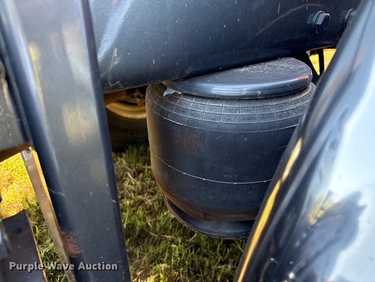 image for item DX5780 1995 Peterbilt 379 semi truck