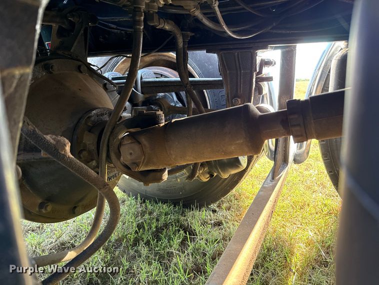 image for item DX5780 1995 Peterbilt 379 semi truck