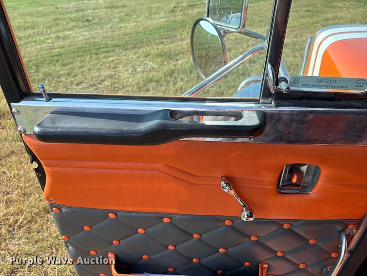 image for item DX5780 1995 Peterbilt 379 semi truck