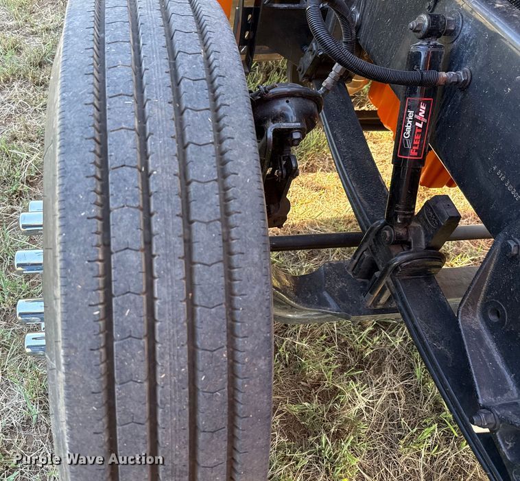 image for item DX5780 1995 Peterbilt 379 semi truck