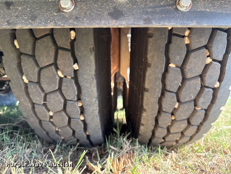 image for item DX5780 1995 Peterbilt 379 semi truck