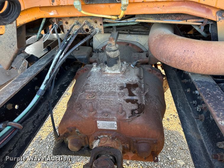 image for item DY8110 1984 GMC Brigadier semi truck