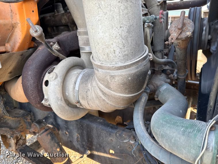 image for item DY8110 1984 GMC Brigadier semi truck