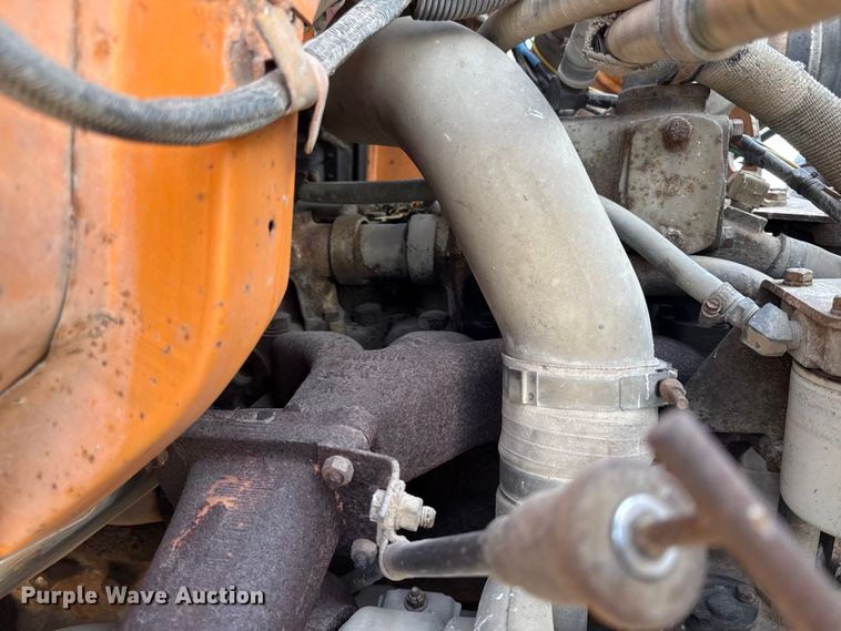 image for item DY8110 1984 GMC Brigadier semi truck