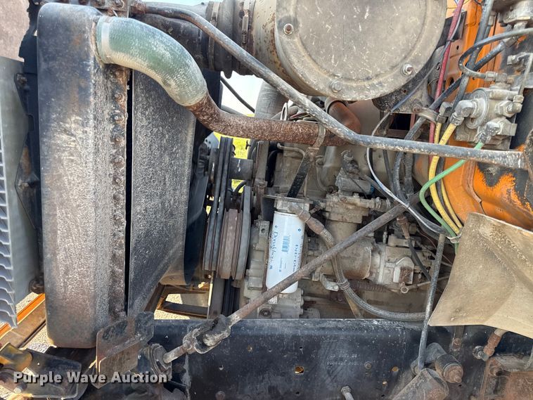 image for item DY8110 1984 GMC Brigadier semi truck