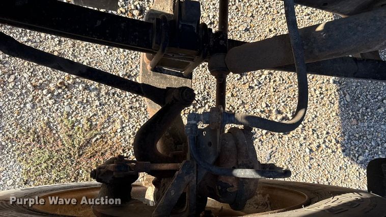 image for item DY8110 1984 GMC Brigadier semi truck