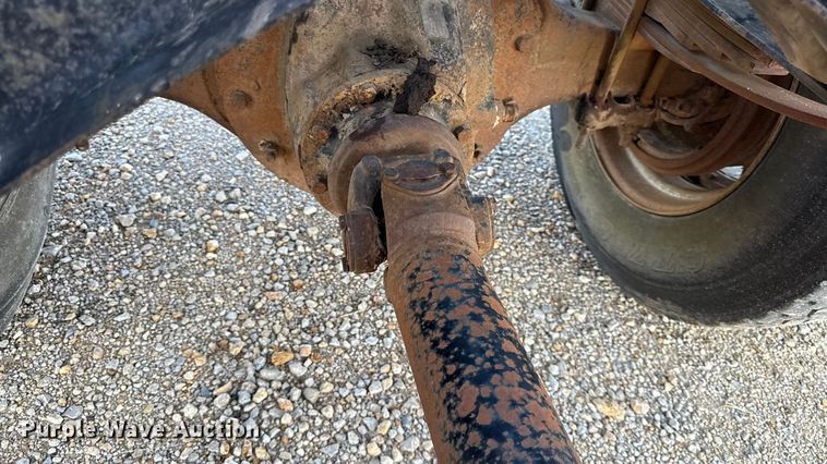 image for item DY8110 1984 GMC Brigadier semi truck