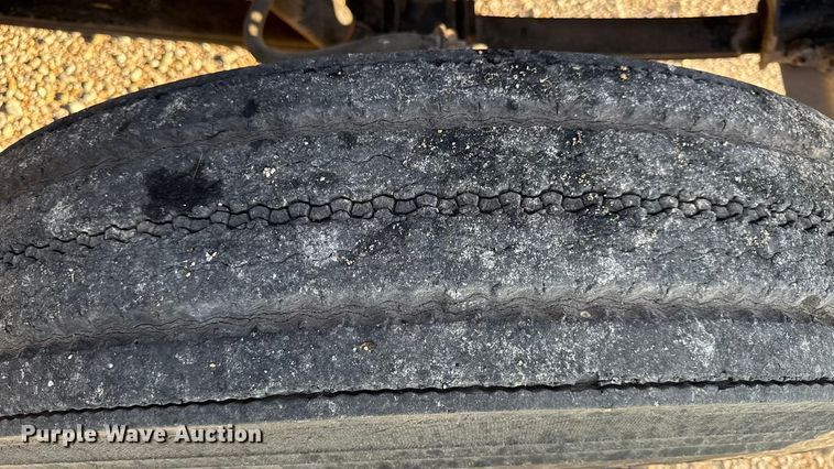 image for item DY8110 1984 GMC Brigadier semi truck