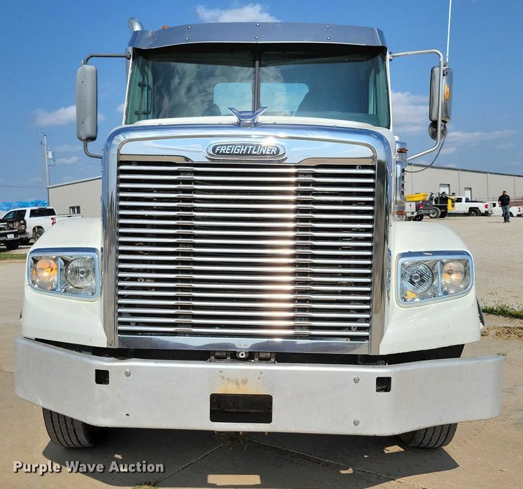 CAMIóN 2014 FREIGHTLINER