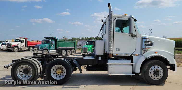 CAMIóN 2014 FREIGHTLINER
