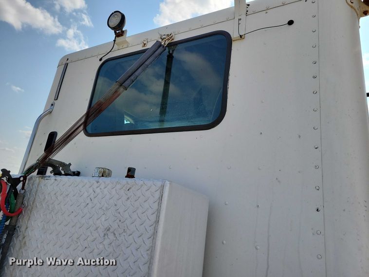 image for item DZ6557 2014 Freightliner  Coronado 122SD semi truck