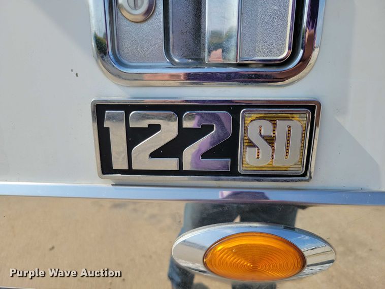 image for item DZ6557 2014 Freightliner  Coronado 122SD semi truck