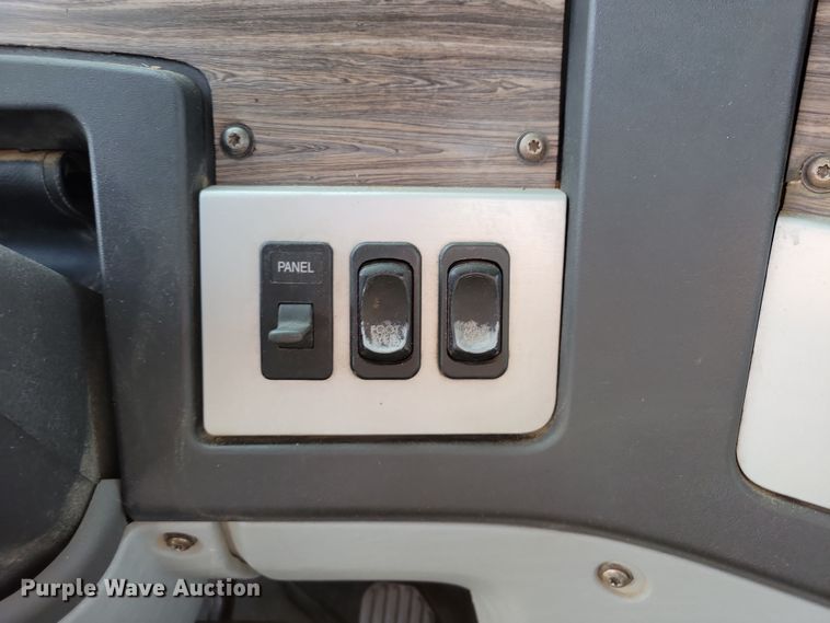 image for item DZ6557 2014 Freightliner  Coronado 122SD semi truck