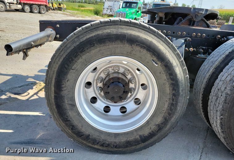 image for item DZ6557 2014 Freightliner  Coronado 122SD semi truck