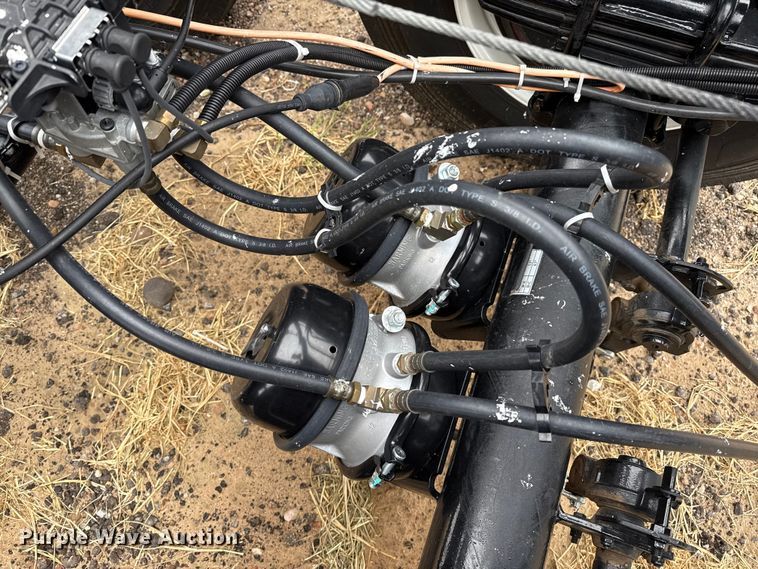 image for item DZ8955 2023 Atro extendable container trailer