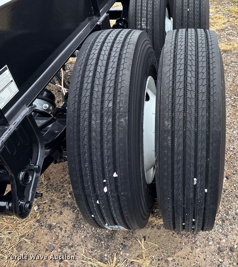 image for item DZ8955 2023 Atro extendable container trailer