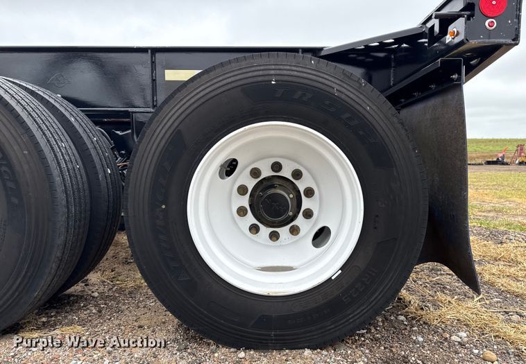 image for item DZ8955 2023 Atro extendable container trailer