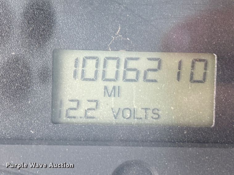 image for item DZ8978 2005 Freightliner Columbia semi truck