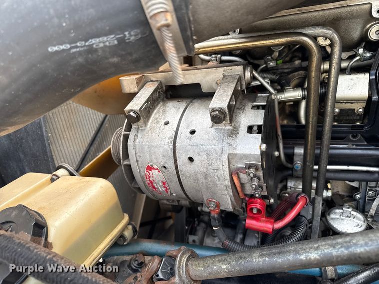 image for item DZ8978 2005 Freightliner Columbia semi truck