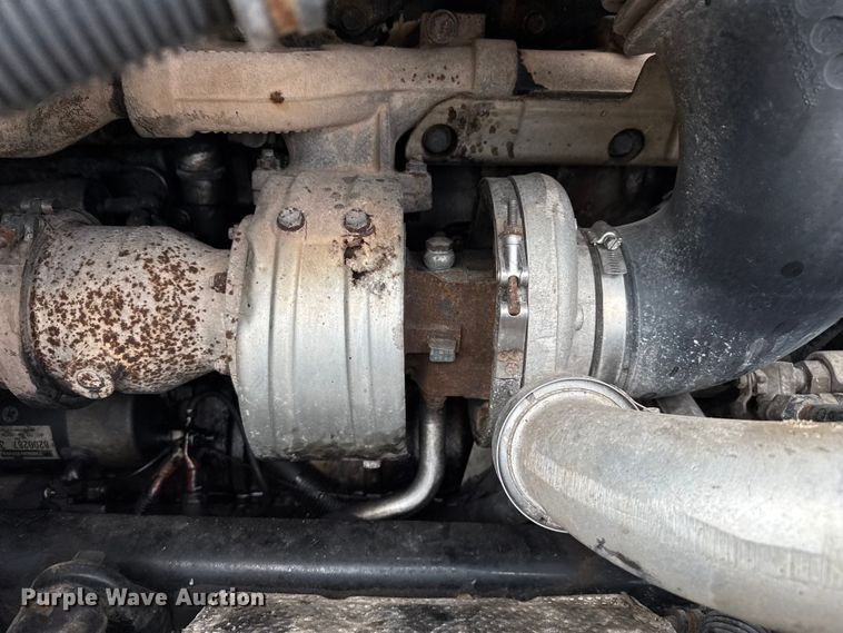 image for item DZ8978 2005 Freightliner Columbia semi truck