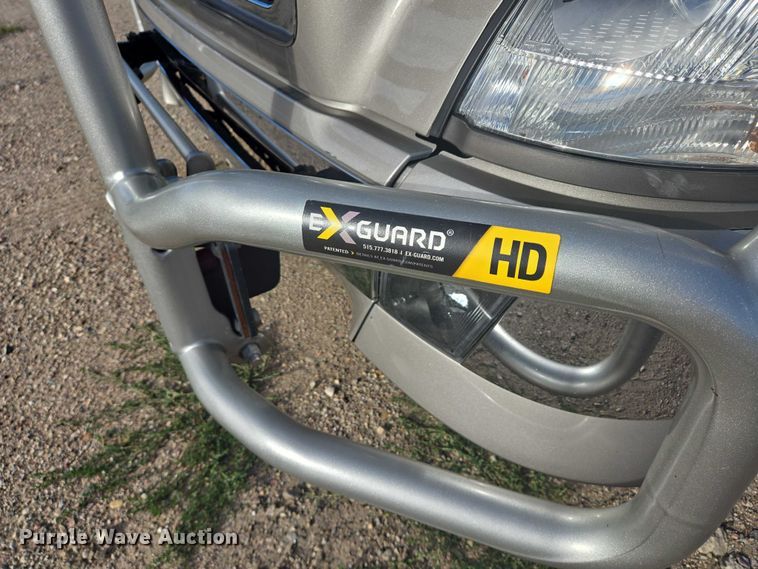 image for item EB1032 2014 Volvo VNL semi truck