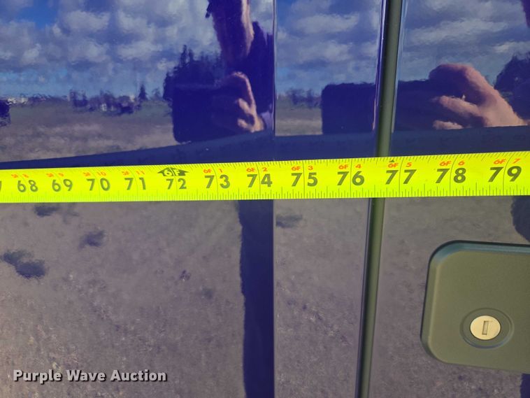 image for item EB1033 2012 Volvo Truck VNL semi truck