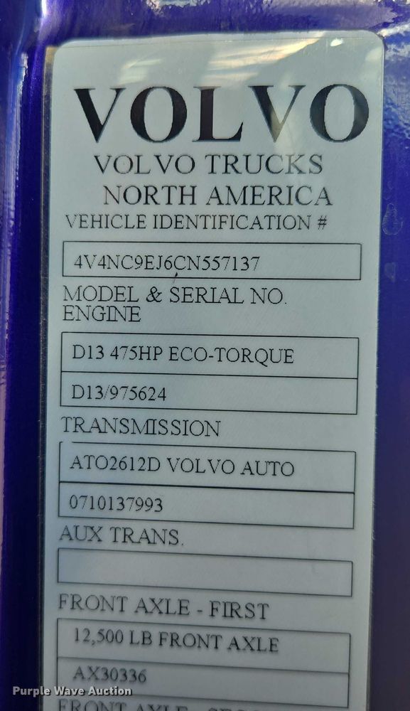 image for item EB1033 2012 Volvo Truck VNL semi truck