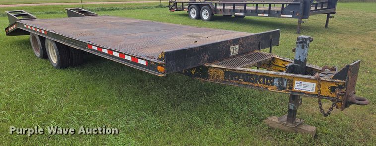 image for item EB1037 1982 Trail King TK18-2400 equipment trailer