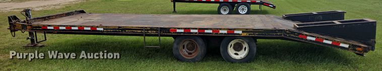 image for item EB1037 1982 Trail King TK18-2400 equipment trailer