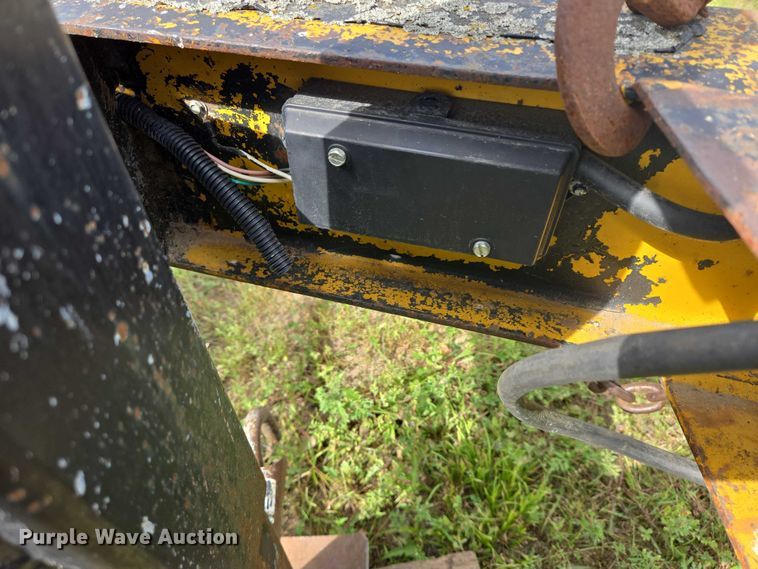 image for item EB1037 1982 Trail King TK18-2400 equipment trailer