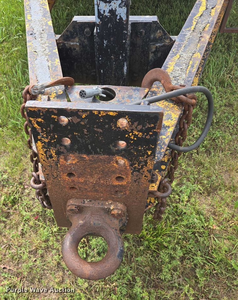 image for item EB1037 1982 Trail King TK18-2400 equipment trailer