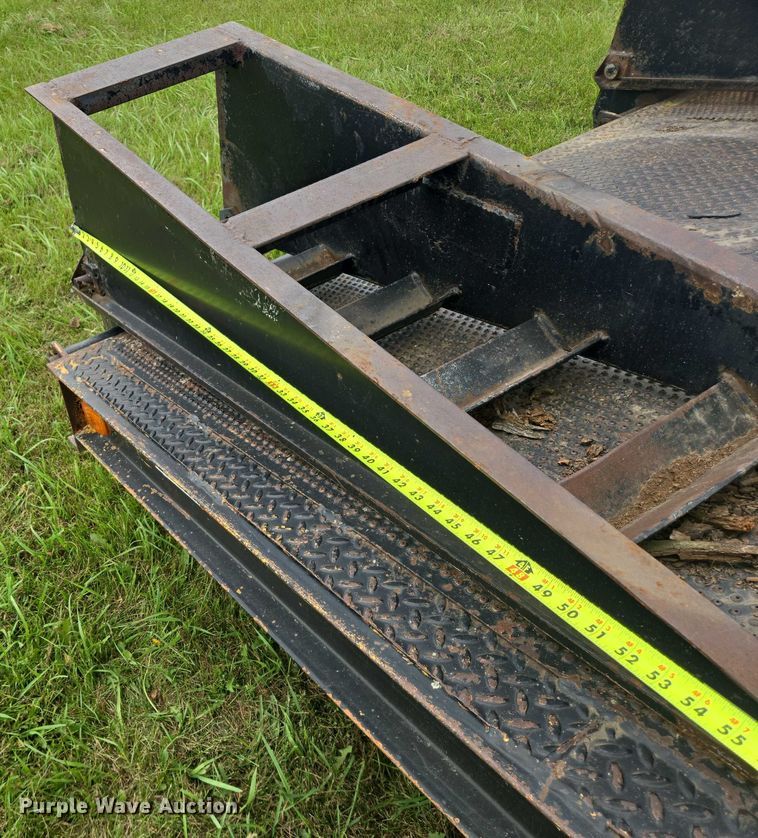 image for item EB1037 1982 Trail King TK18-2400 equipment trailer