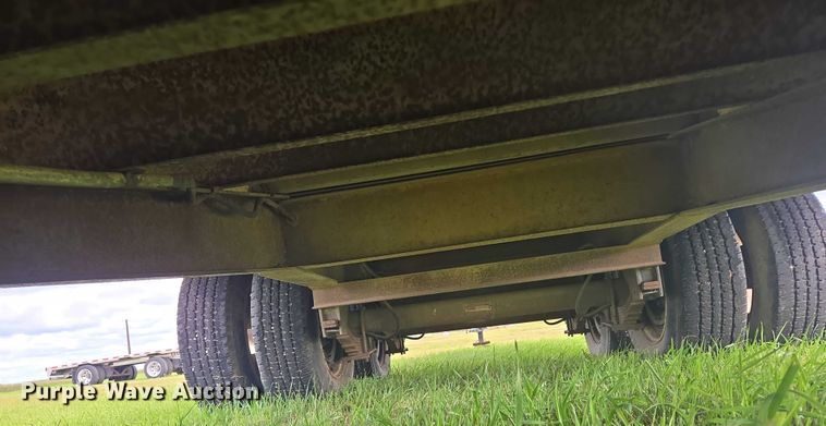 image for item EB1037 1982 Trail King TK18-2400 equipment trailer