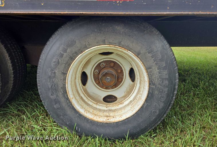 image for item EB1037 1982 Trail King TK18-2400 equipment trailer