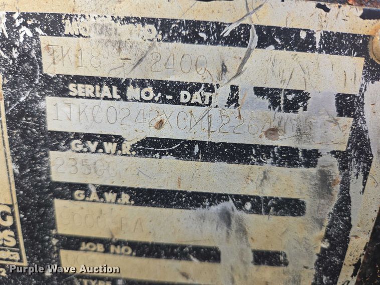 image for item EB1037 1982 Trail King TK18-2400 equipment trailer