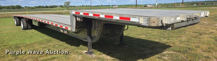 image for item EB1039 2016 Trail King TK80AACS-40 drop deck equipment trailer