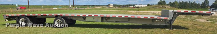 image for item EB1039 2016 Trail King TK80AACS-40 drop deck equipment trailer